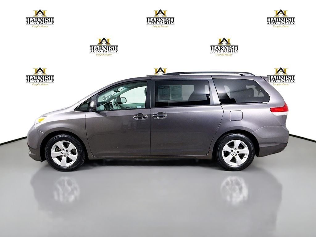 2011 Toyota Sienna LE Mobility Auto Access