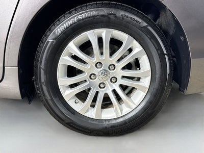 2015 Toyota Sienna XLE 8 Passenger