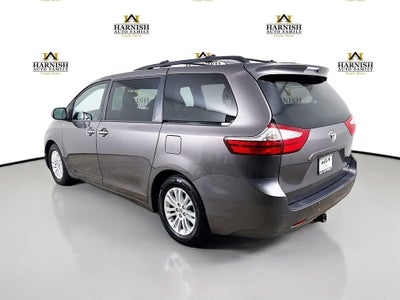 2015 Toyota Sienna XLE 8 Passenger