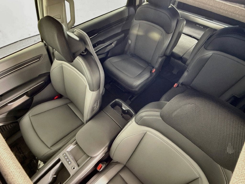 2026 Kia EV9 Light Long Range