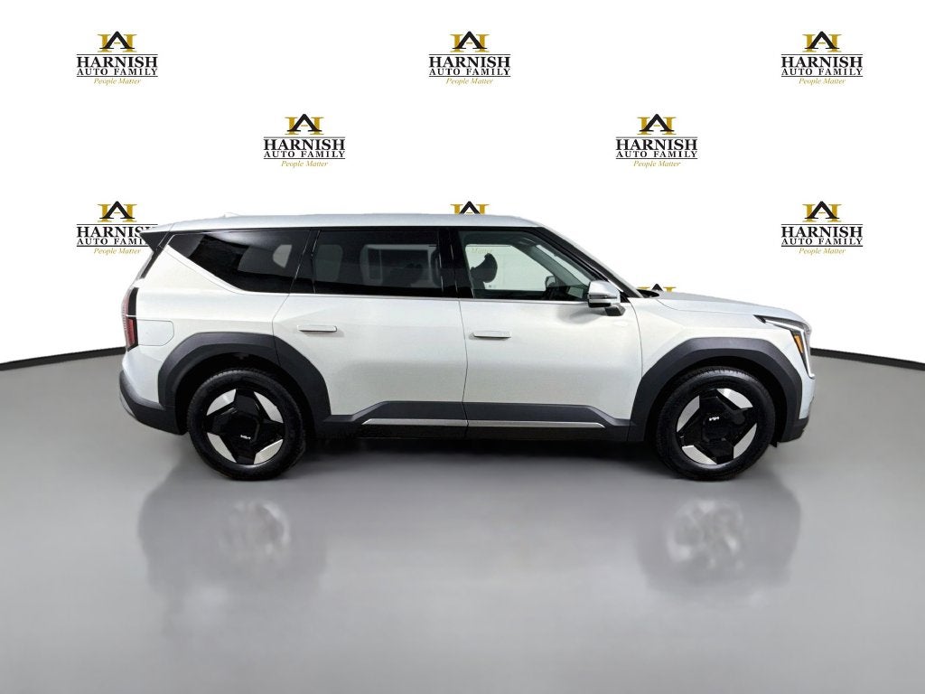 2026 Kia EV9 Light Long Range