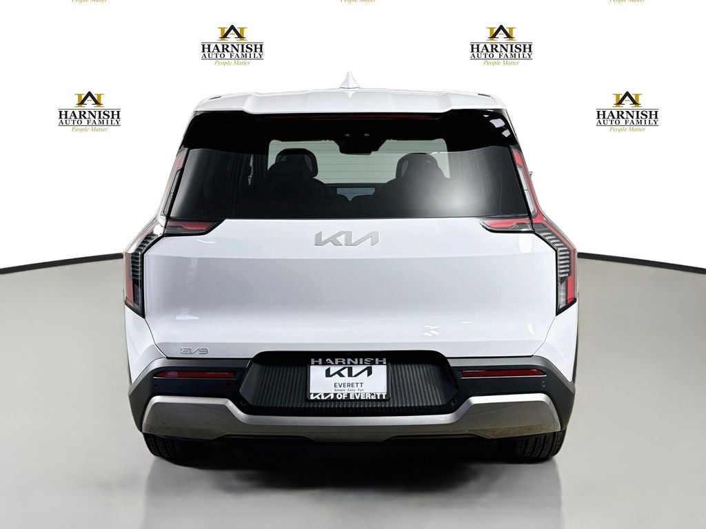 2026 Kia EV9 Light Long Range