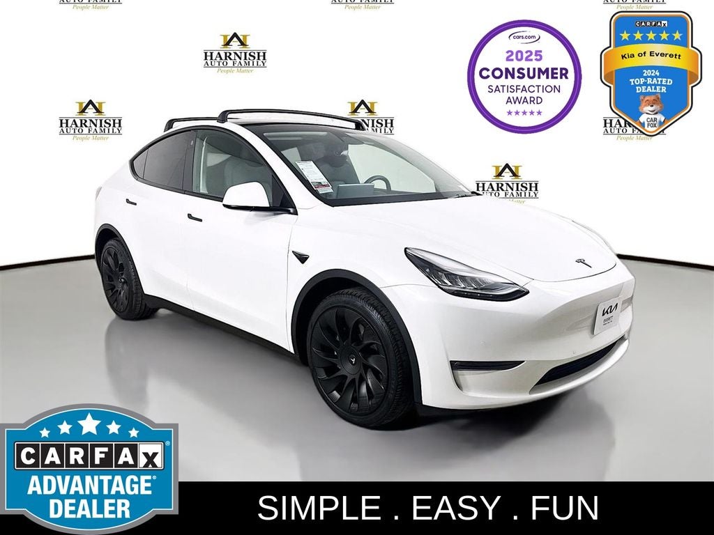 2022 Tesla Model Y Long Range Dual Motor All-Wheel Drive's photo