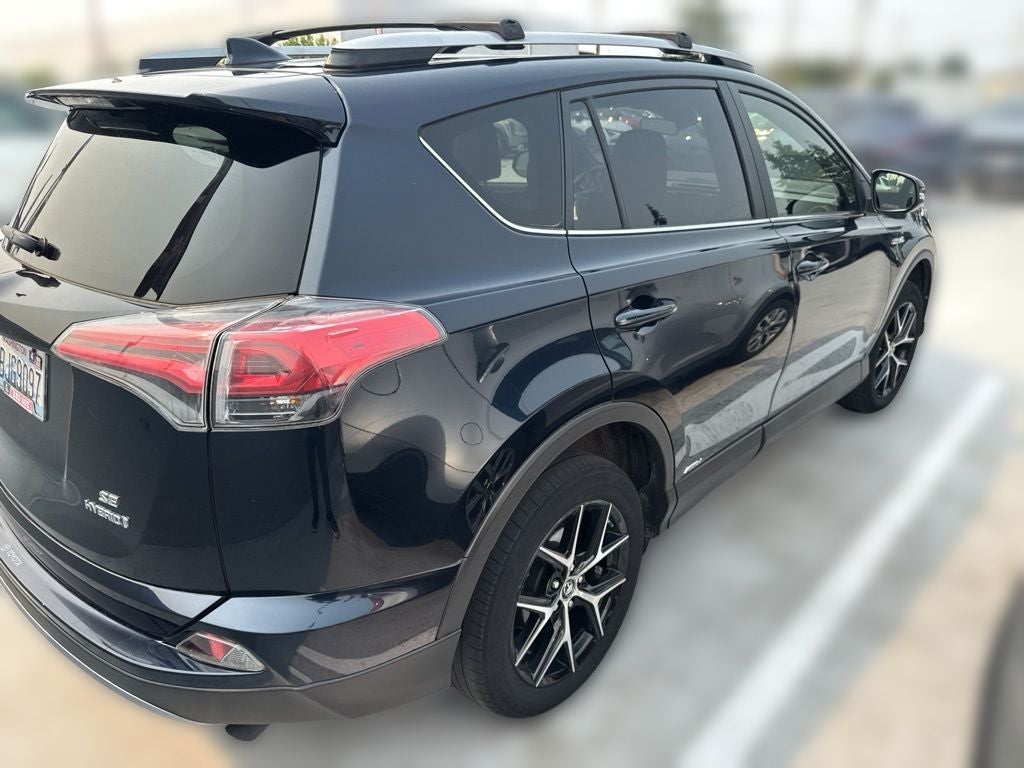2018 Toyota RAV4 Hybrid SE