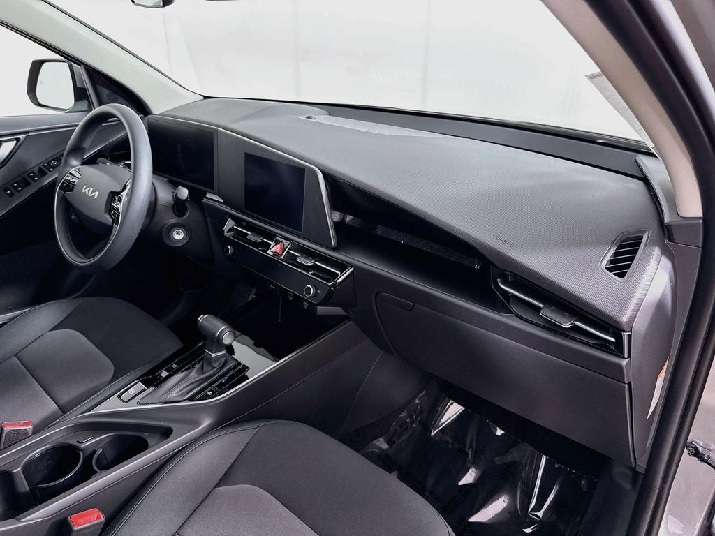 2026 Kia Niro LX