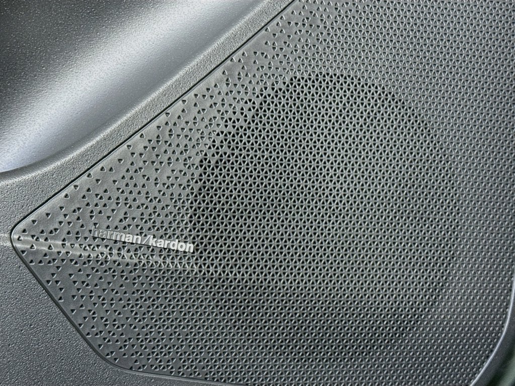 2027 Kia Niro SX