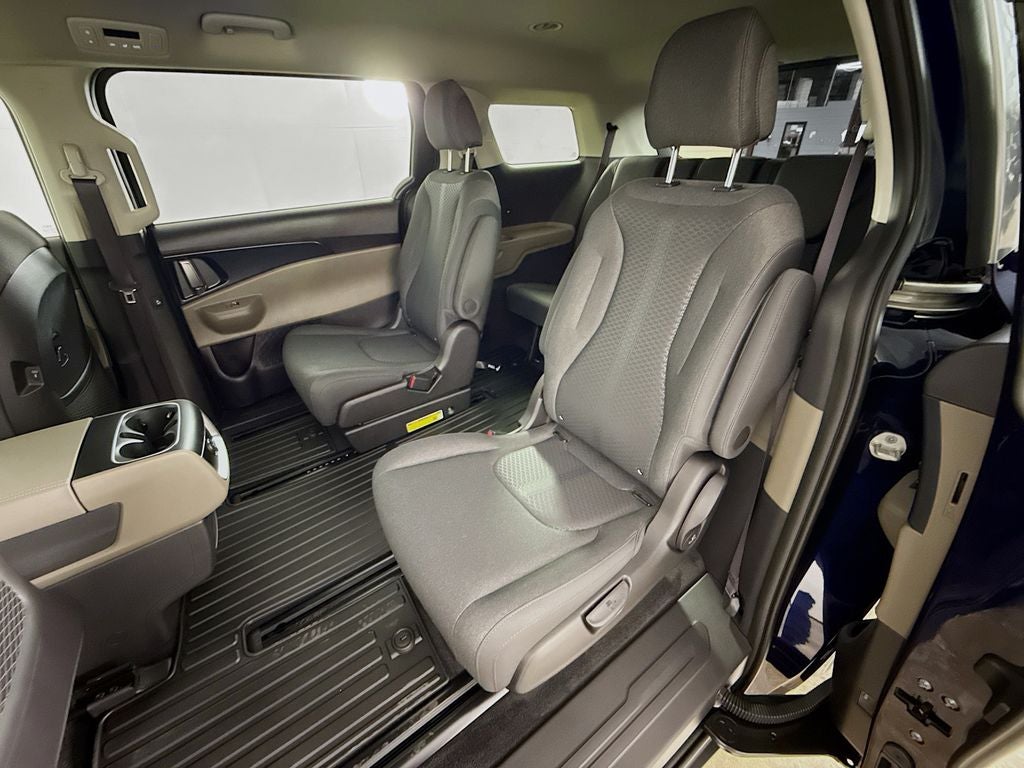 2026 Kia Carnival LX