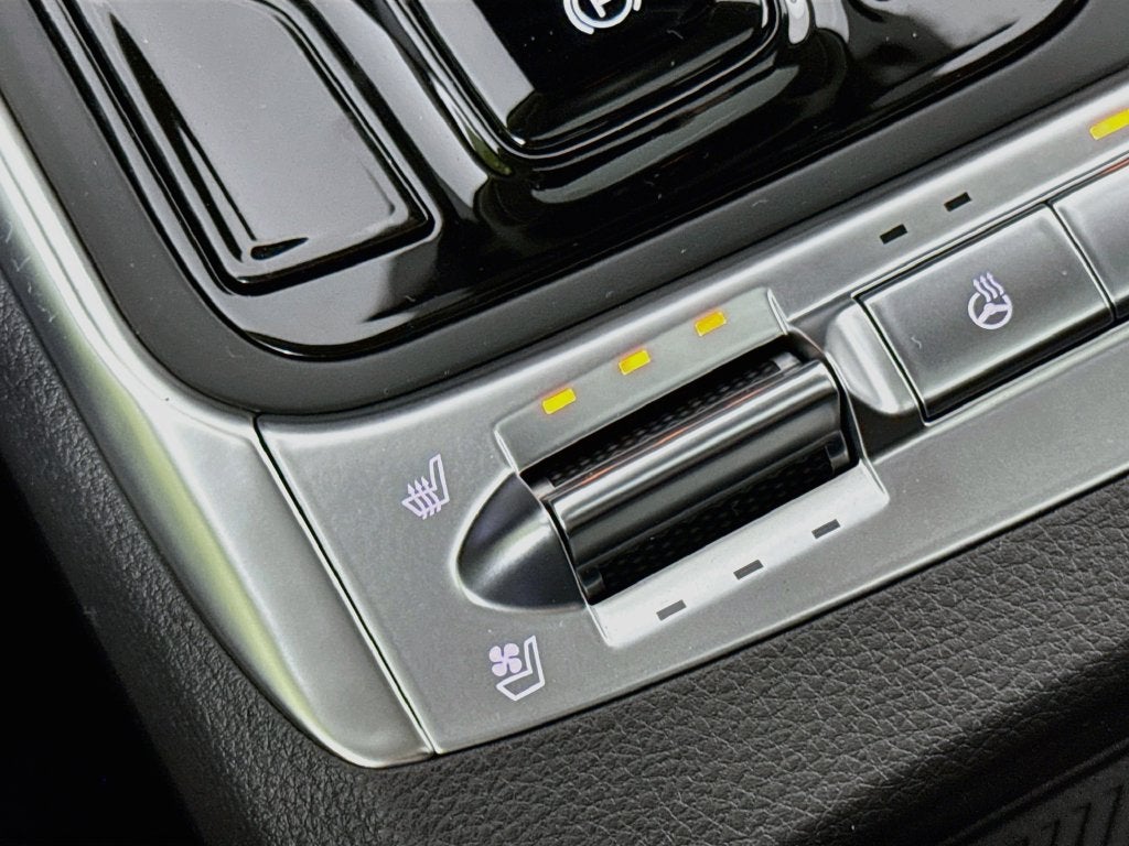2027 Kia Carnival SX Prestige