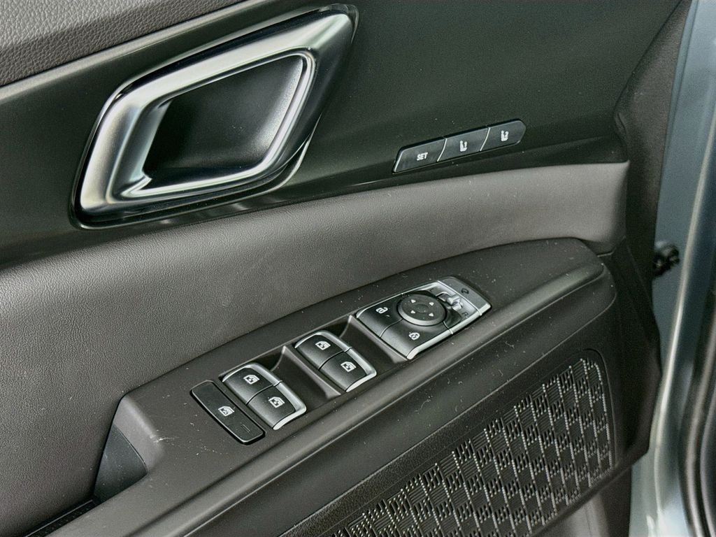 2027 Kia Carnival Hybrid SX
