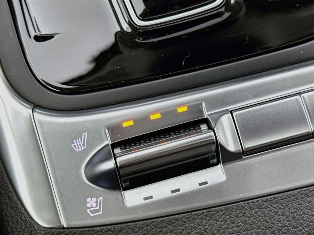 2027 Kia Carnival Hybrid SX