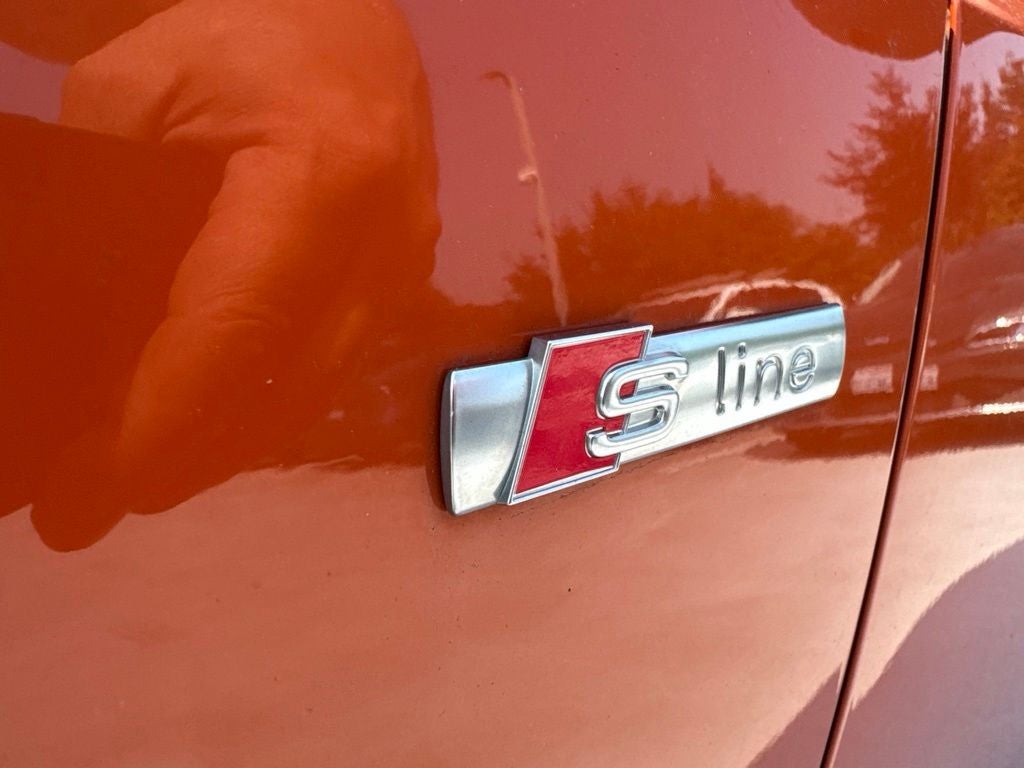 2019 Audi Q3 2.0T Prestige S line quattro