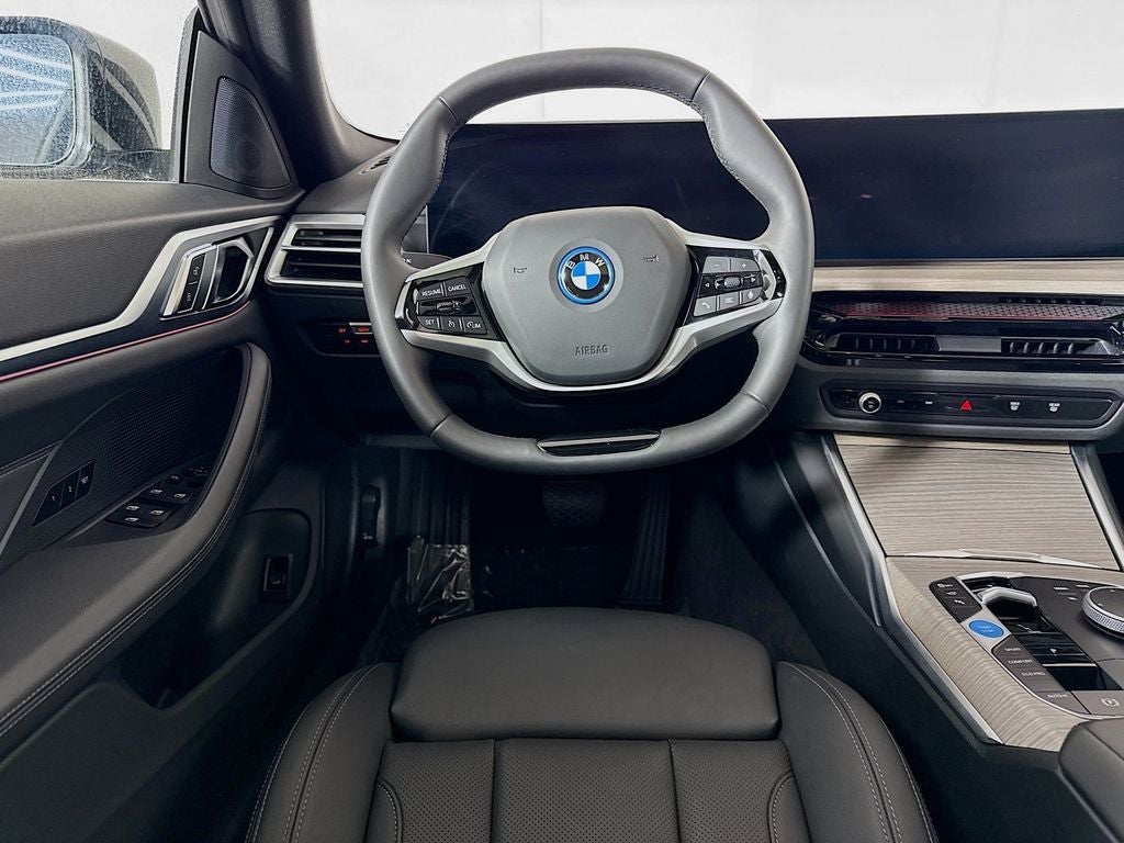 2025 BMW i4 xDrive40