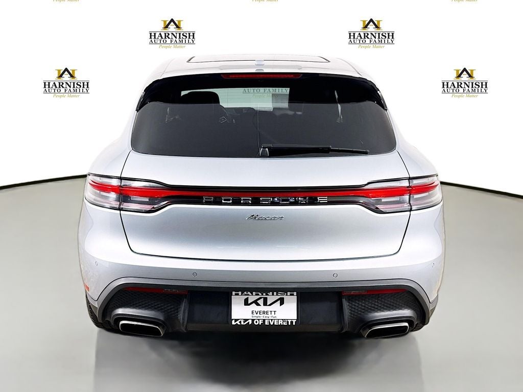 2024 Porsche Macan Base