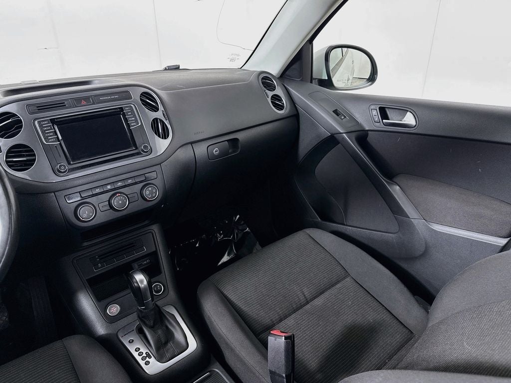 2017 Volkswagen Tiguan Limited 2.0T 4Motion