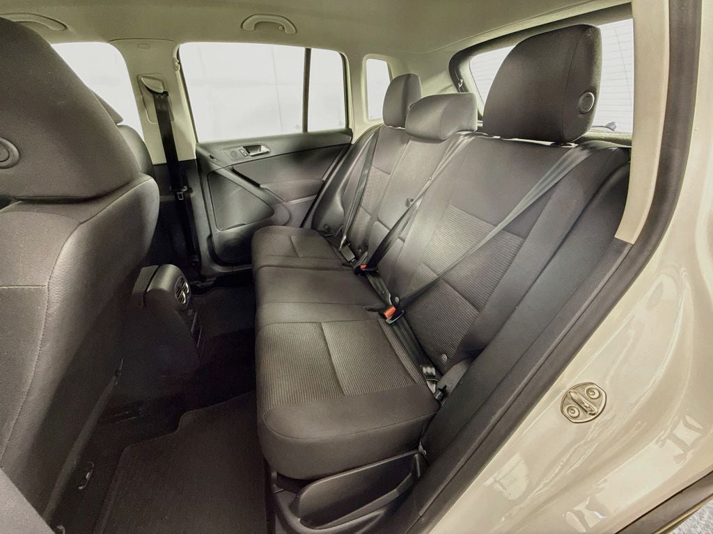 2017 Volkswagen Tiguan Limited 2.0T 4Motion