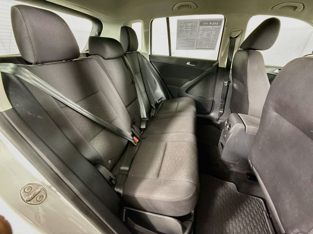2017 Volkswagen Tiguan Limited 2.0T 4Motion