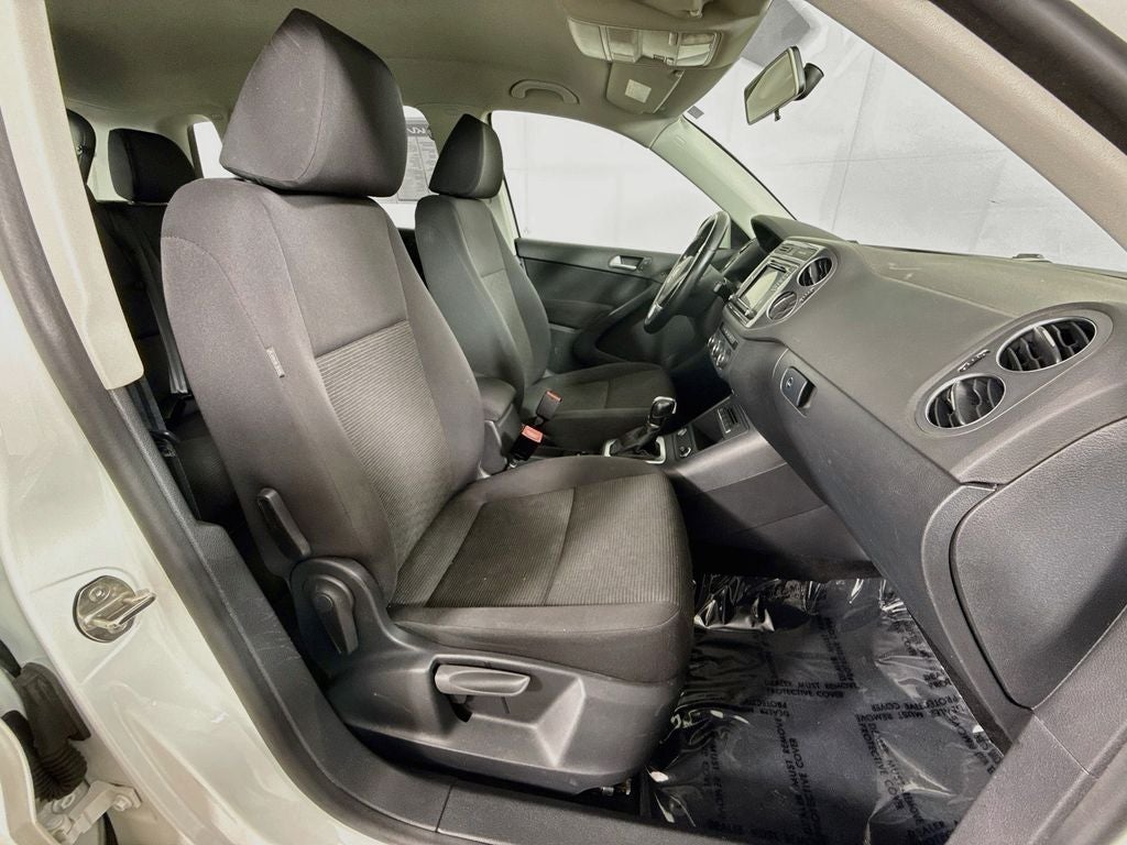 2017 Volkswagen Tiguan Limited 2.0T 4Motion