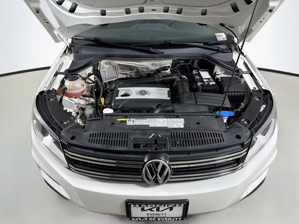 2017 Volkswagen Tiguan Limited 2.0T 4Motion