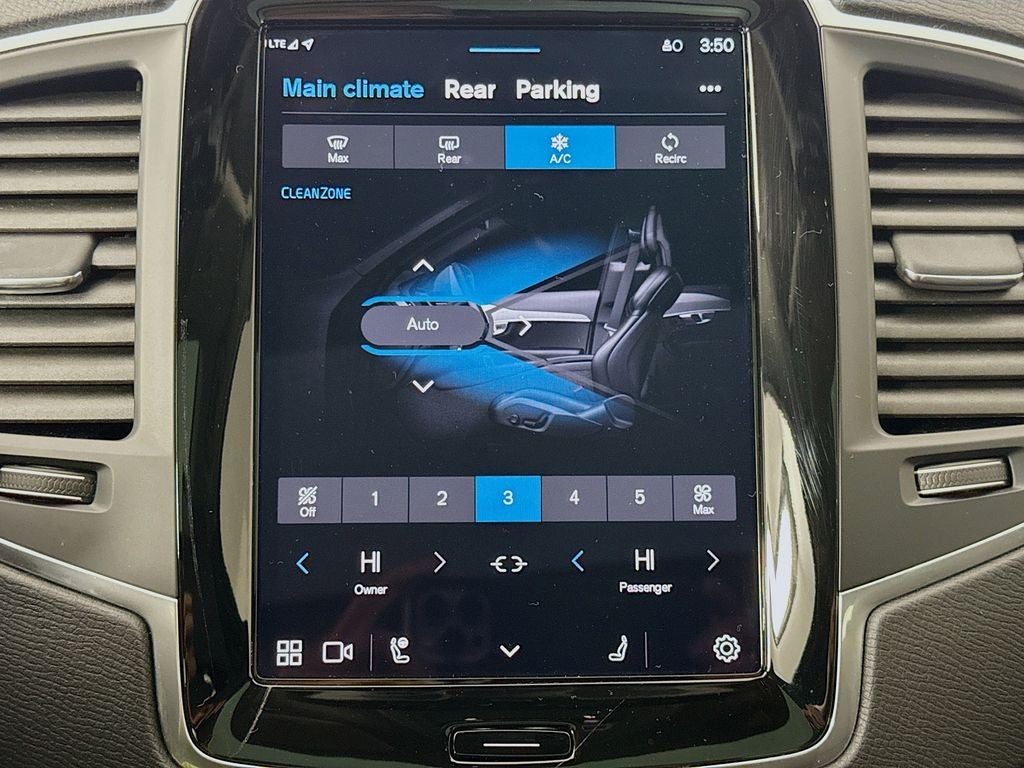 2025 Volvo XC90 B5 Core