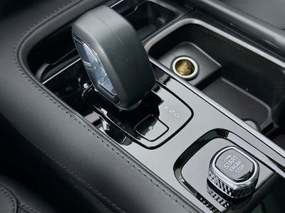 2025 Volvo XC90 B5 Core