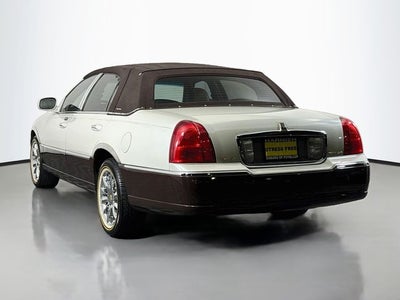 2007 Lincoln Town Car Signature