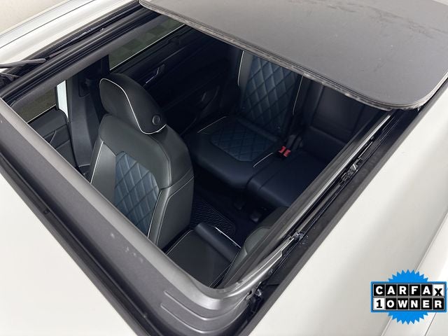 2025 Volkswagen Atlas Cross Sport 2.0T SEL Premium R-Line