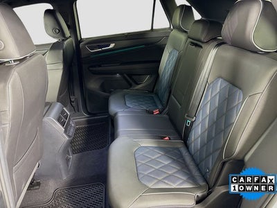 2025 Volkswagen Atlas Cross Sport 2.0T SEL Premium R-Line