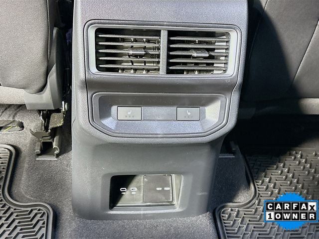 2025 Volkswagen Atlas Cross Sport 2.0T SEL Premium R-Line