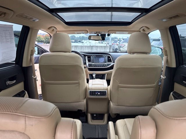 2016 Toyota Highlander Limited Platinum V6