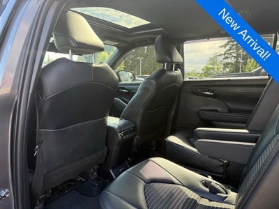 2022 Toyota Highlander XSE