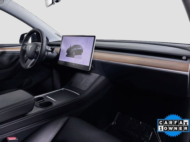 2024 Tesla Model Y Standard Range
