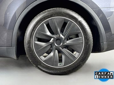 2024 Tesla Model Y Standard Range