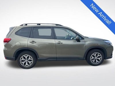 2024 Subaru Forester Premium