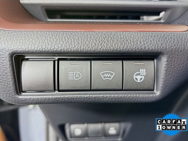 2025 Toyota Prius Plug-In Hybrid SE