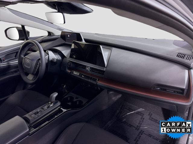 2025 Toyota Prius Plug-In Hybrid SE