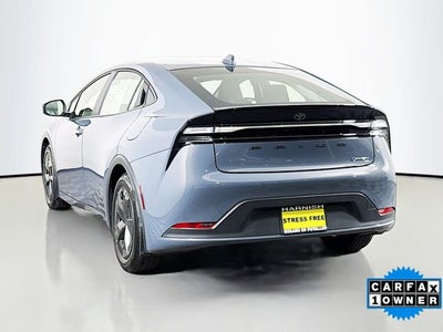 2025 Toyota Prius Plug-In Hybrid SE