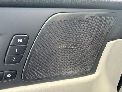 2023 Volvo XC60 B6 Ultimate Dark Theme