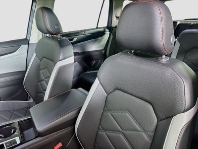 2024 Volkswagen Atlas 2.0T Peak Edition SE w/Technology