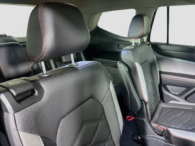 2024 Volkswagen Atlas 2.0T Peak Edition SE w/Technology