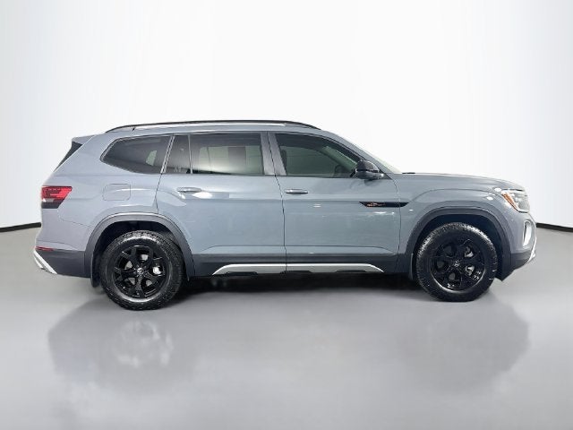 2024 Volkswagen Atlas 2.0T Peak Edition SE w/Technology