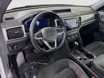 2022 Volkswagen Atlas Cross Sport 3.6L V6 SEL Premium R-Line