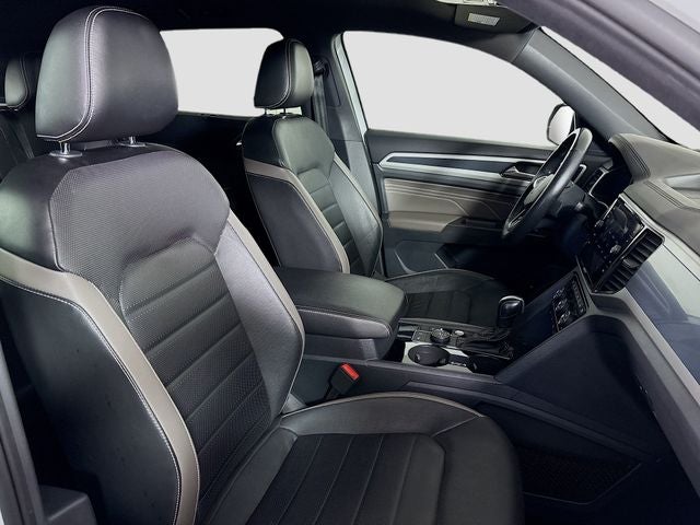 2022 Volkswagen Atlas Cross Sport 3.6L V6 SEL Premium R-Line