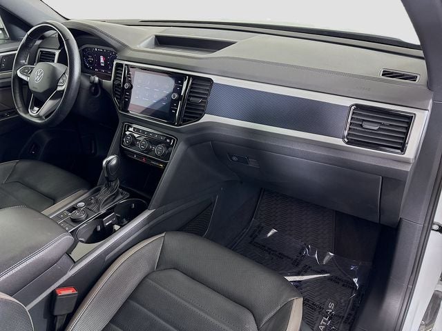 2022 Volkswagen Atlas Cross Sport 3.6L V6 SEL Premium R-Line
