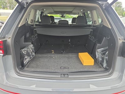 2025 Volkswagen Atlas 2.0T SEL Premium R-Line