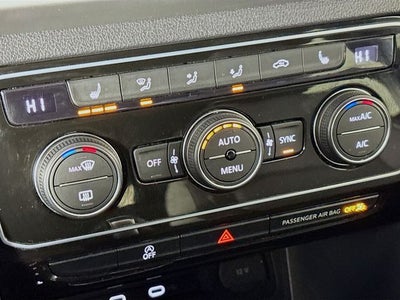 2023 Volkswagen Atlas Cross Sport 2.0T SE w/Technology