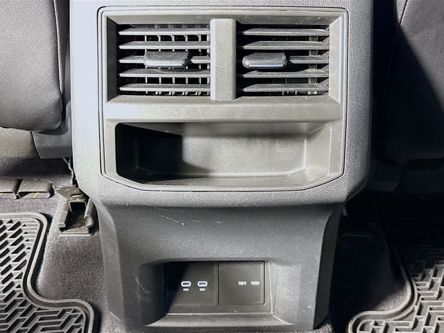 2023 Volkswagen Atlas Cross Sport 2.0T SE w/Technology