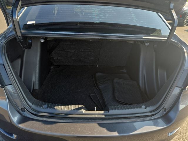 2019 Toyota Yaris L