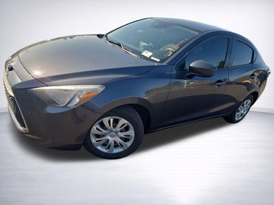 2019 Toyota Yaris L