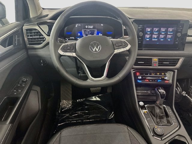 2025 Volkswagen Taos 1.5T SE Black