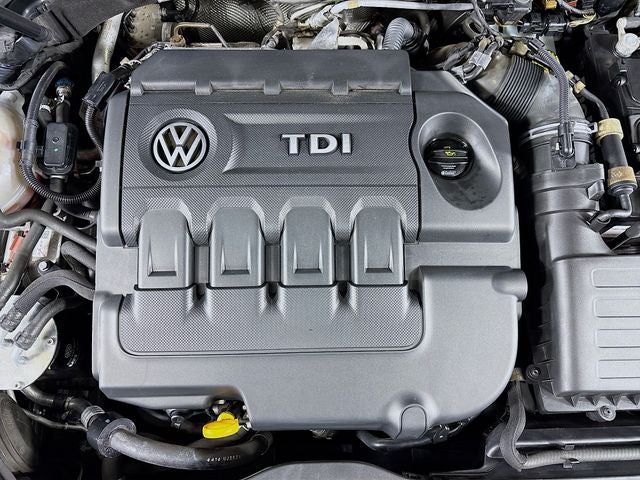 2015 Volkswagen Golf SportWagen SEL